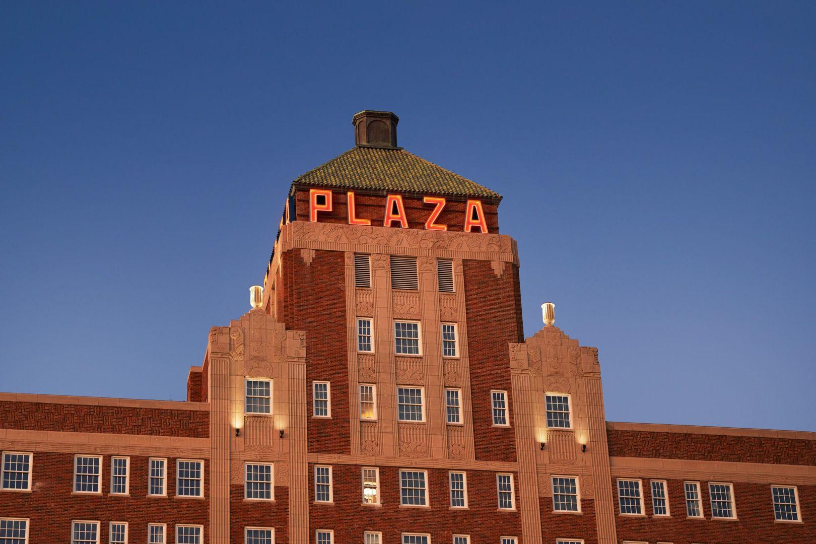 The Plaza Hotel Pioneer Park El Paso Exteriör bild The Hotel Plaza